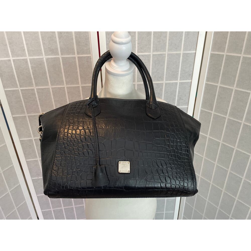 MCM Munchen Black Croc Embossed Leather Tote Gold Hardware Lock Key Structured